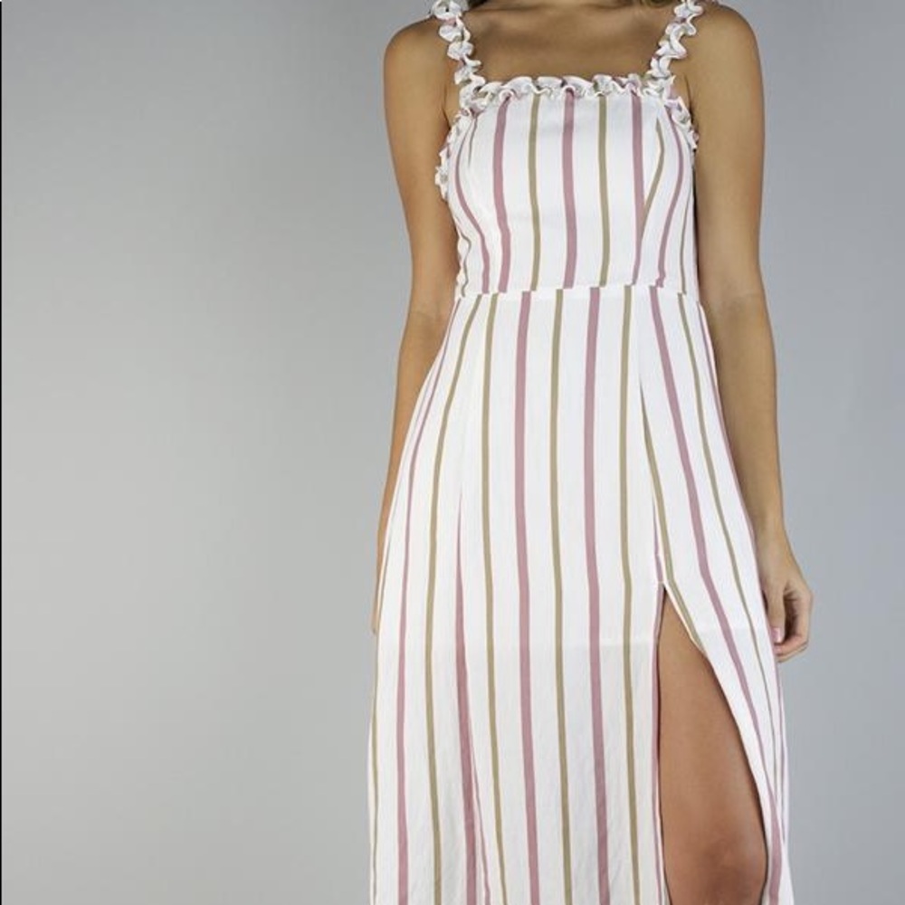 NWT Essue Dress